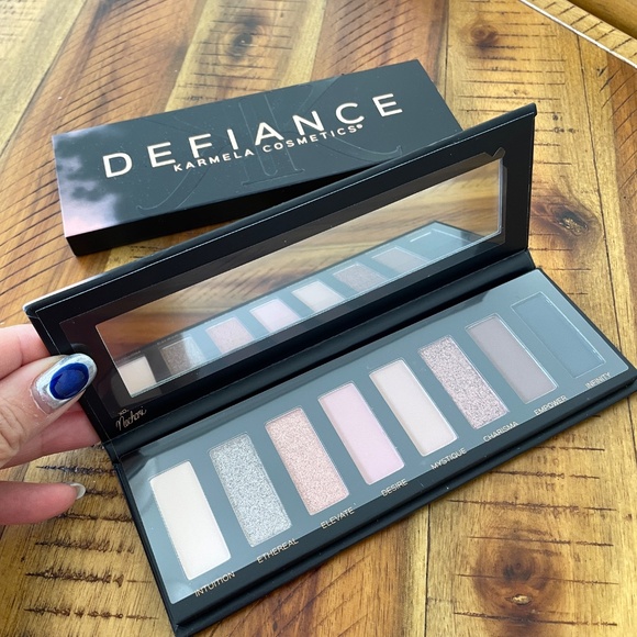 Karmela Cosmetics Defiance Nude Eyeshadow Palette - Picture 5 of 6